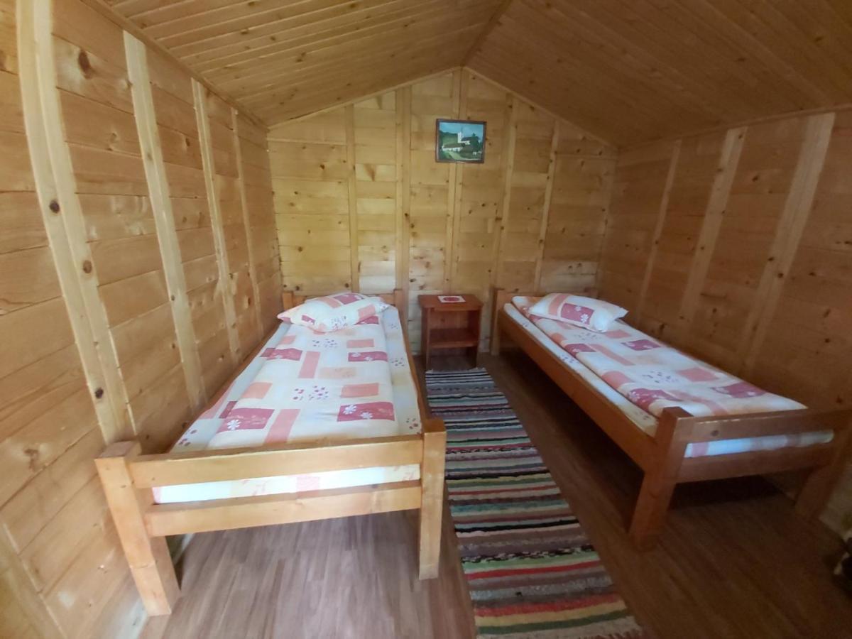 Bungalow Camping Edelweiss - Floare De Colt - Gyopar Rimetea Buitenkant foto