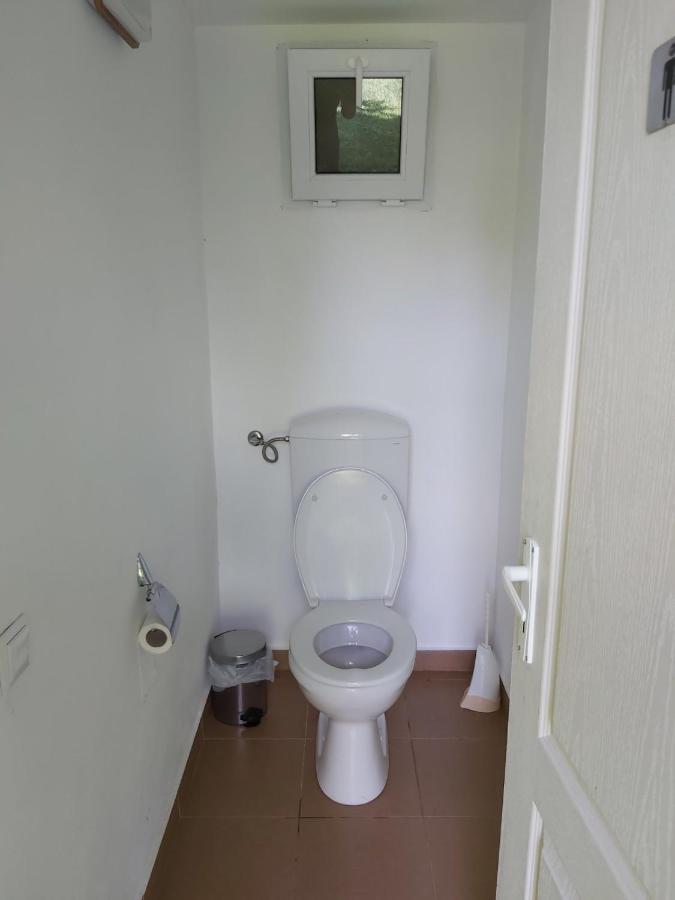 Bungalow Camping Edelweiss - Floare De Colt - Gyopar Rimetea Buitenkant foto