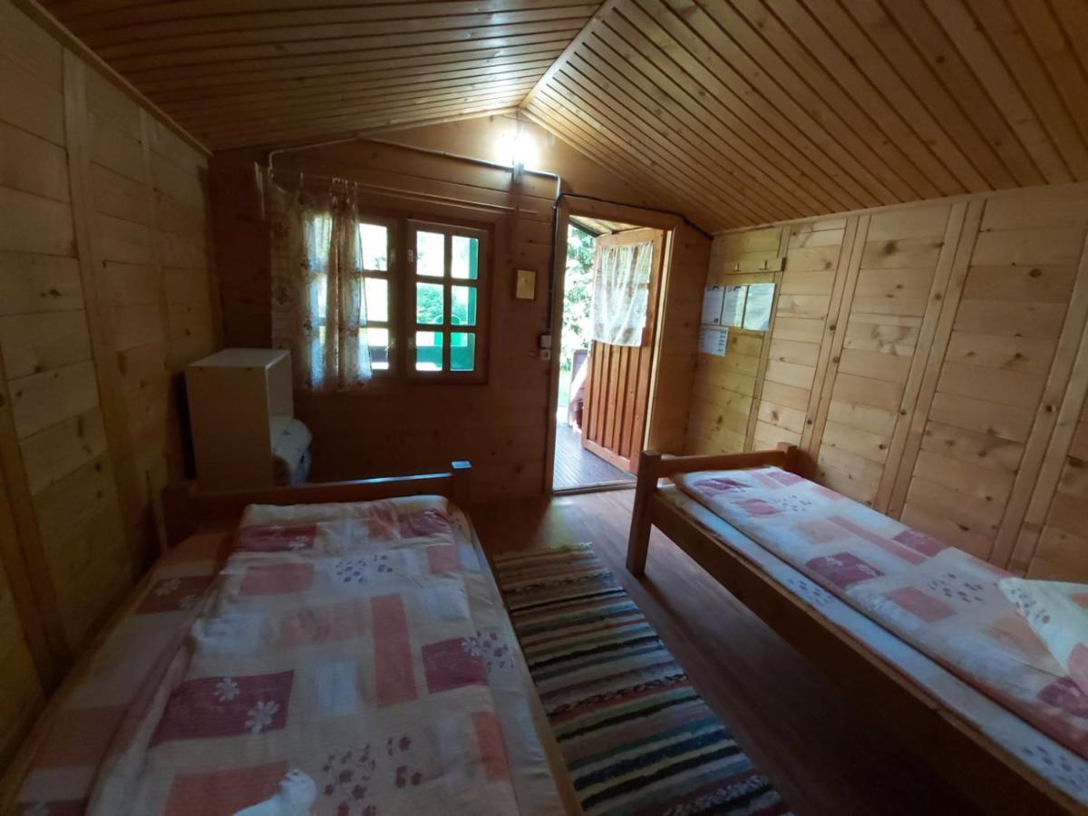 Bungalow Camping Edelweiss - Floare De Colt - Gyopar Rimetea Buitenkant foto