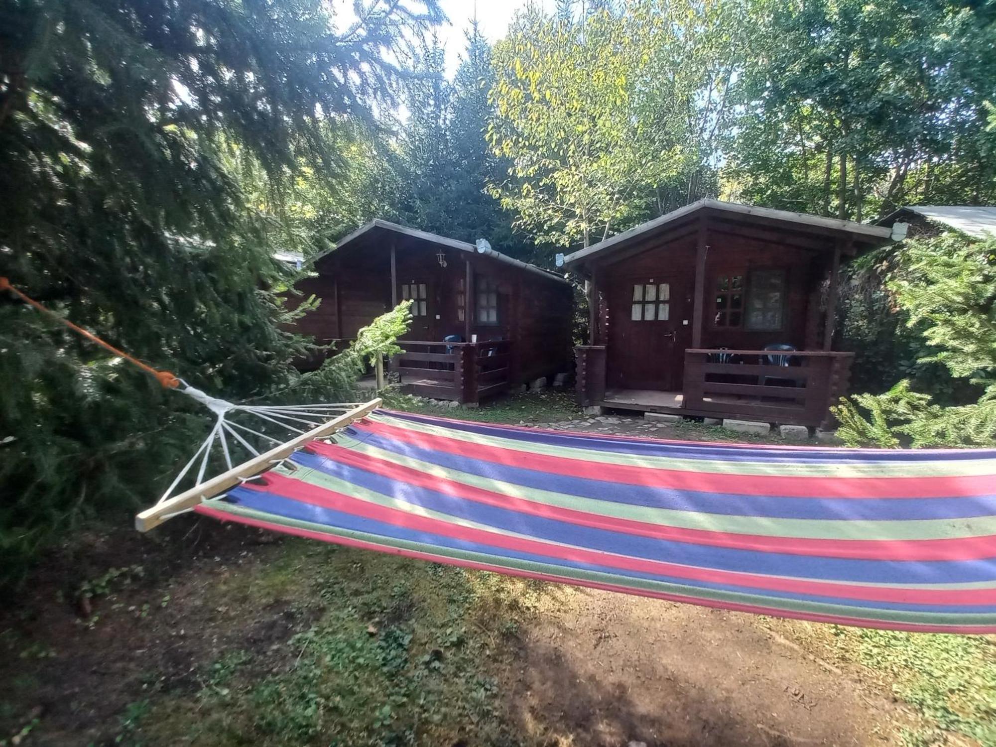 Bungalow Camping Edelweiss - Floare De Colt - Gyopar Rimetea Buitenkant foto